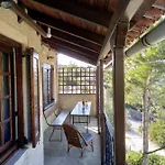 Lagoon Dreamhouse Озеро Вульягмени