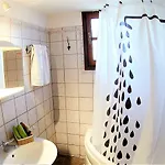 Lagoon Dreamhouse Озеро Вульягмени